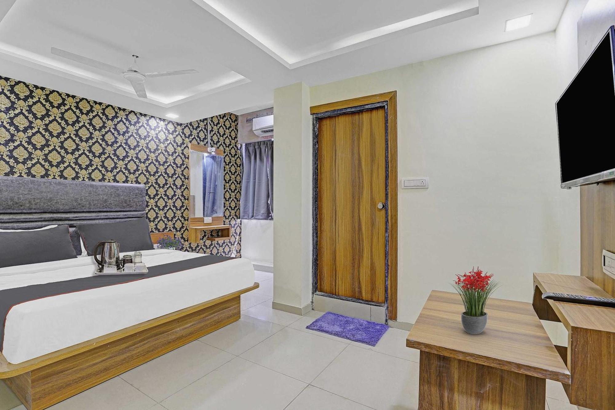 Hotel O Hill View Vadodara Exteriör bild