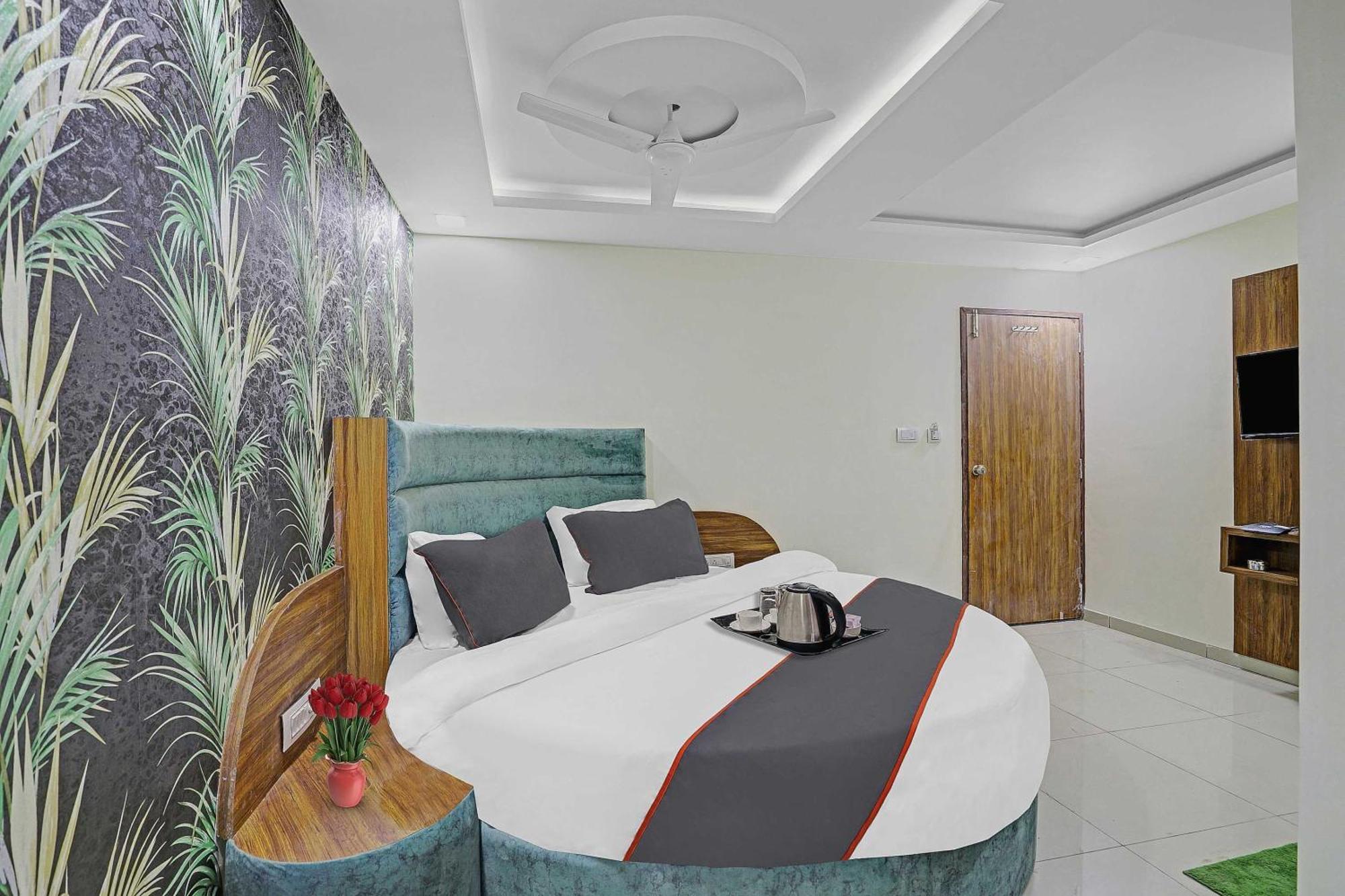 Hotel O Hill View Vadodara Exteriör bild